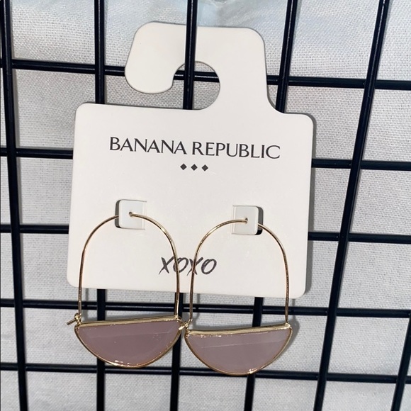 Banana Republic swing earrings. - Picture 5 of 8